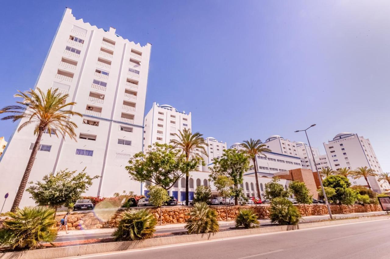 Apartment In Praia Da Rocha With A-C, Terrace In Portimão Buitenkant foto