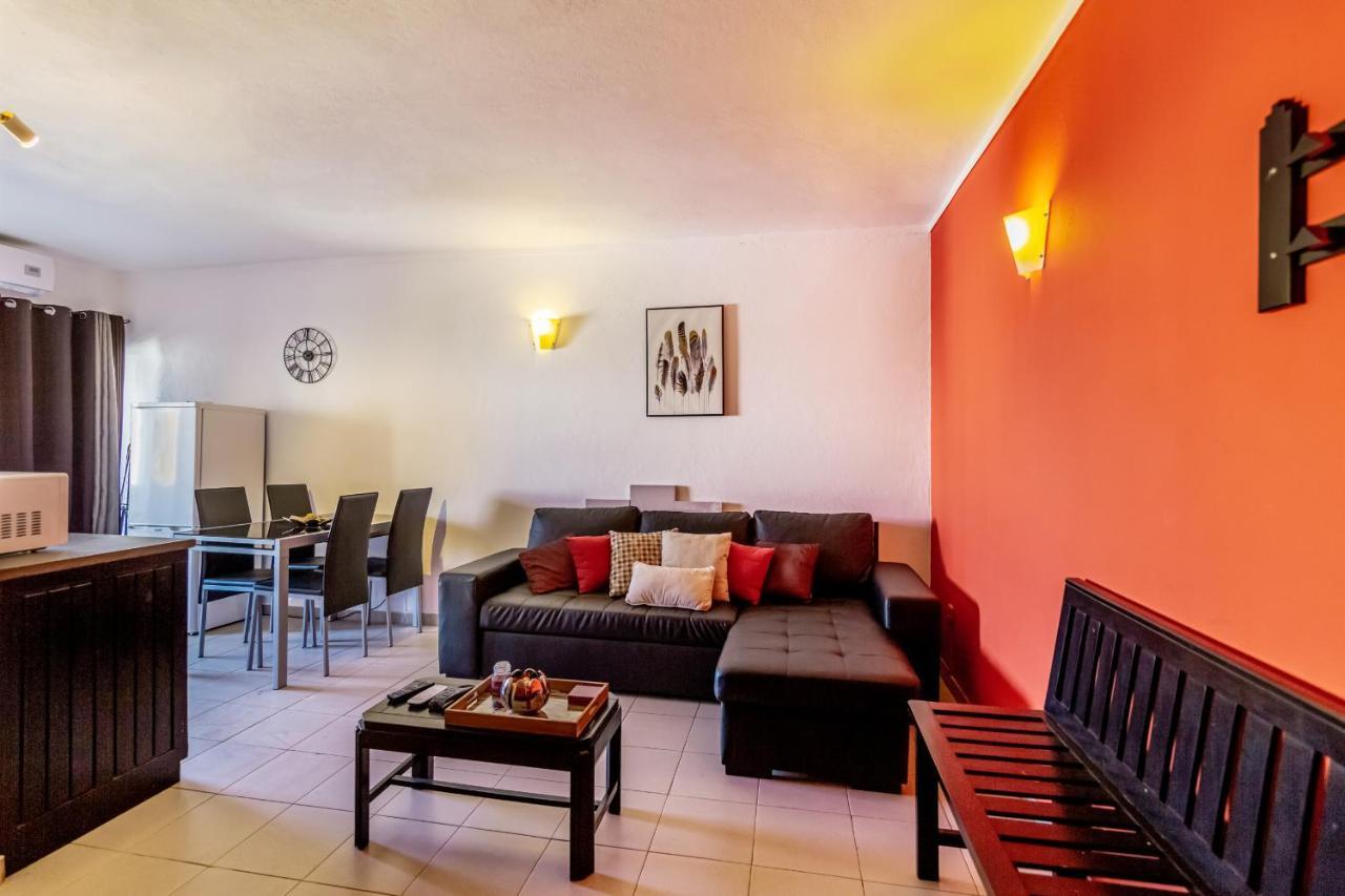Apartment In Praia Da Rocha With A-C, Terrace In Portimão Buitenkant foto